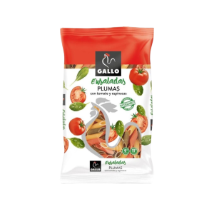 Gallo Plumas con Tomate y Espinacas